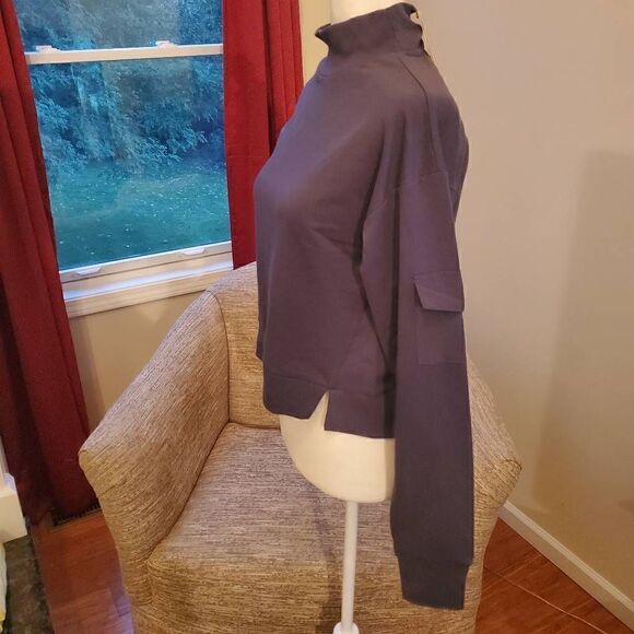 NWT. All In Motion. Dark Blue Cropped Oversize Active Sweater XS - Picture 3 of 7
